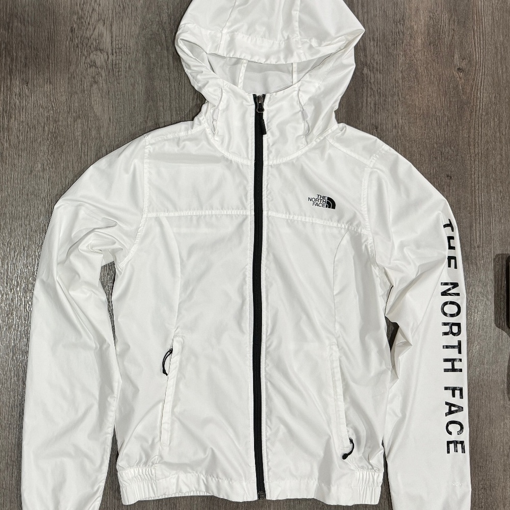 The North Face Women’s Lightweight Windbreaker Running Jacket sz Small